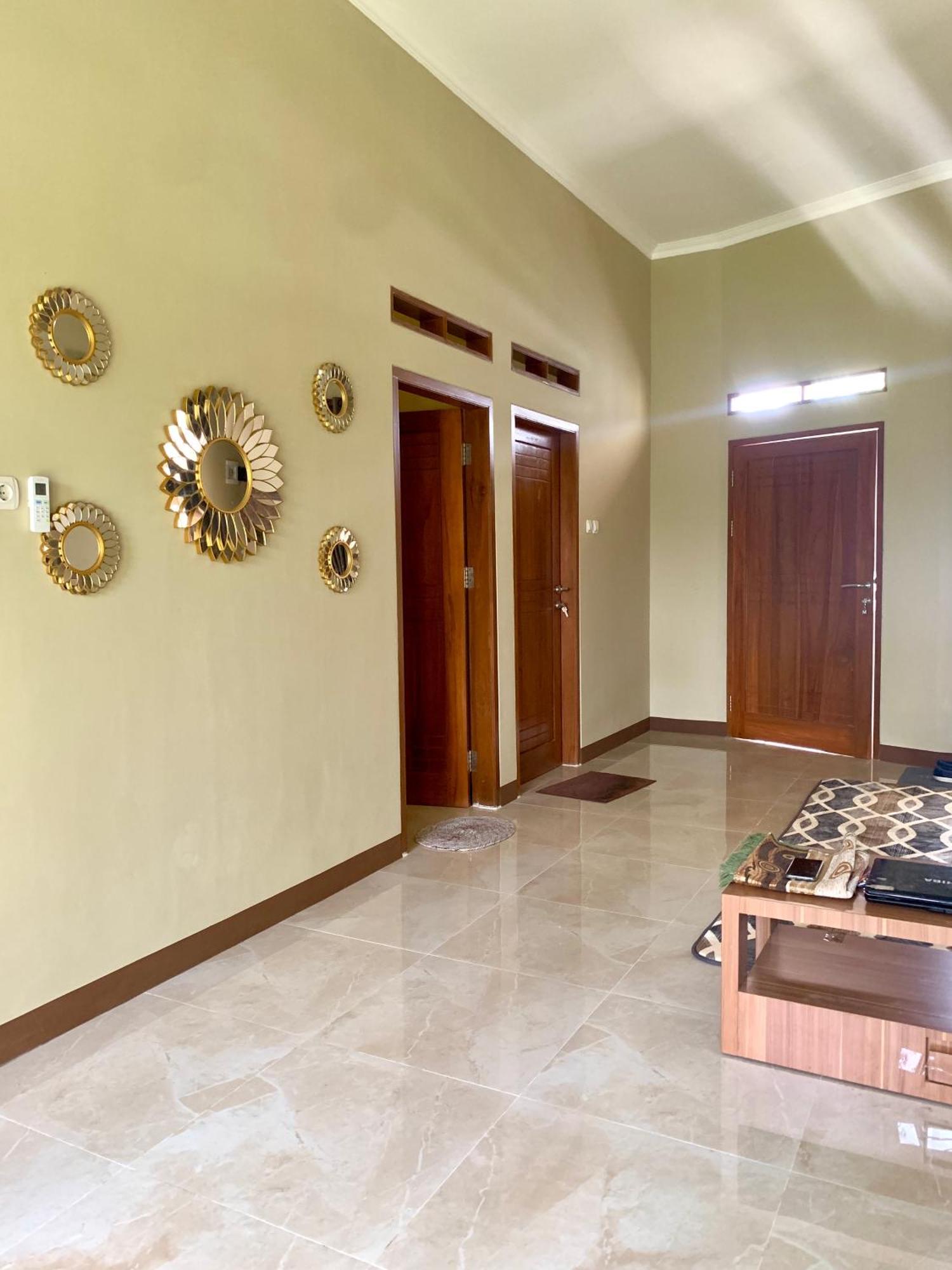 Blezz Nirwana Tasik Rumah liburan